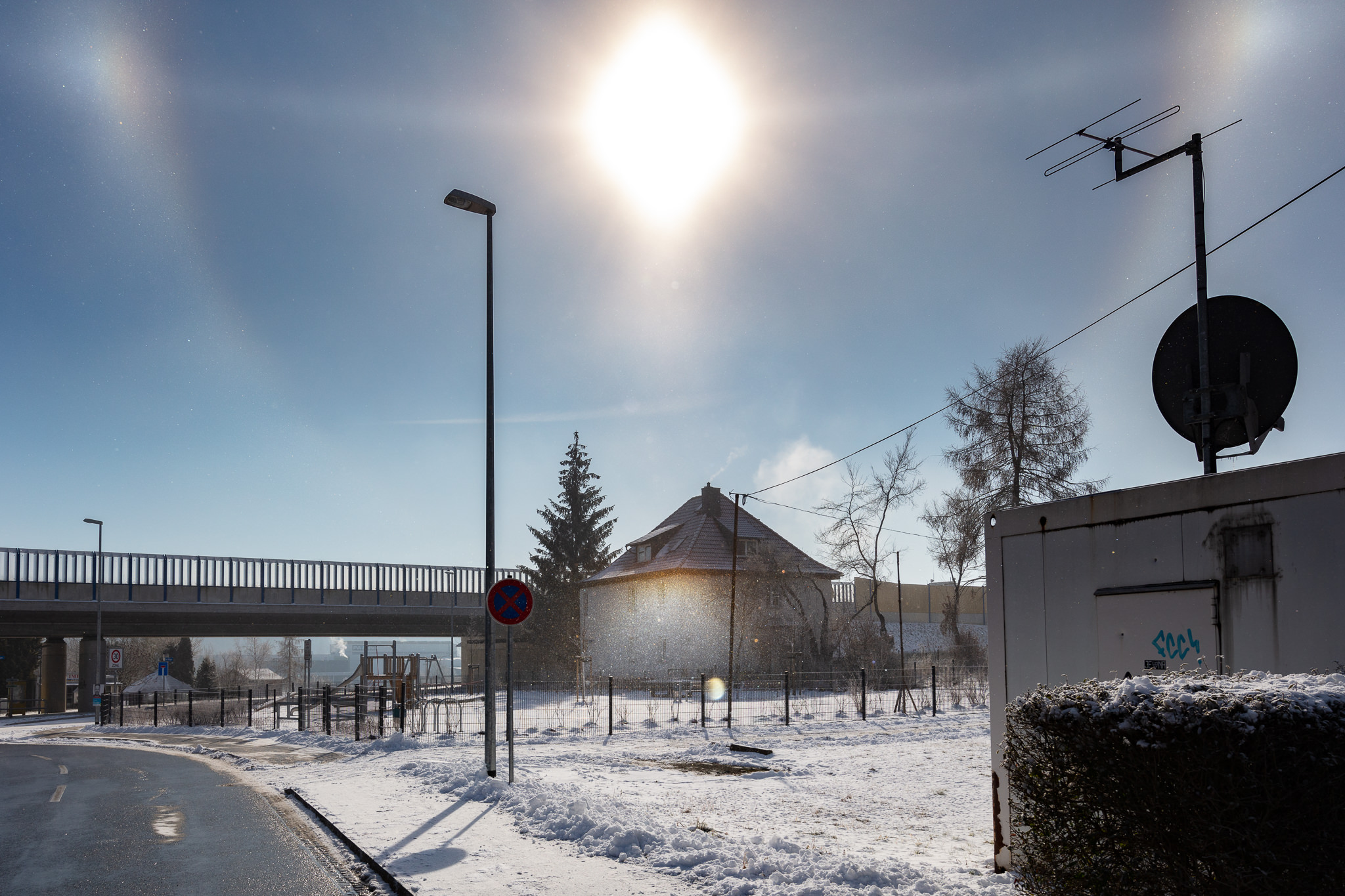 Atmospheric Optics: The Jena diamond dust halos - Marco Rank